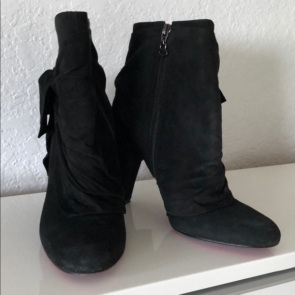 Chic Bebe black suede boots! - Picture 3 of 5
